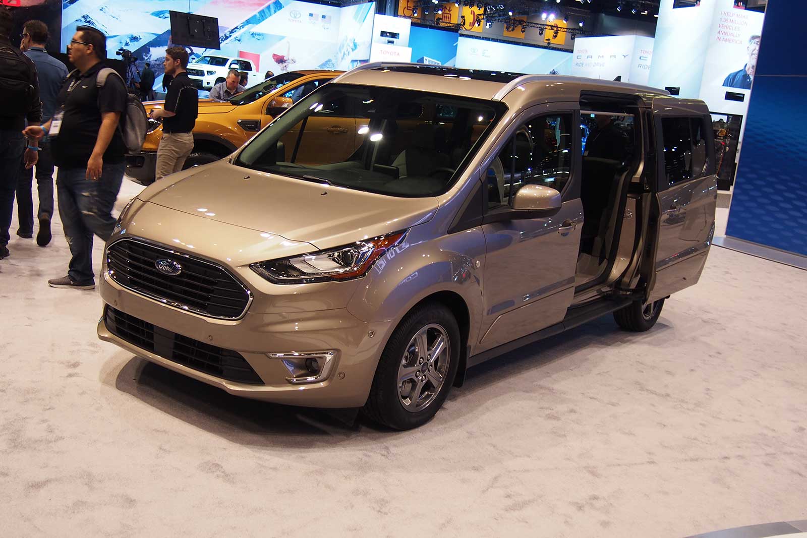 La nueva Ford Transit 2019 le dará nuevas opciones a sus clientes