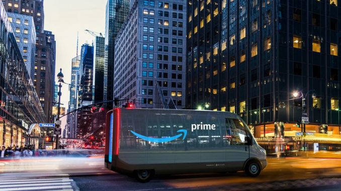 Camionetas eléctricas Rivian de mensajería para Amazon
