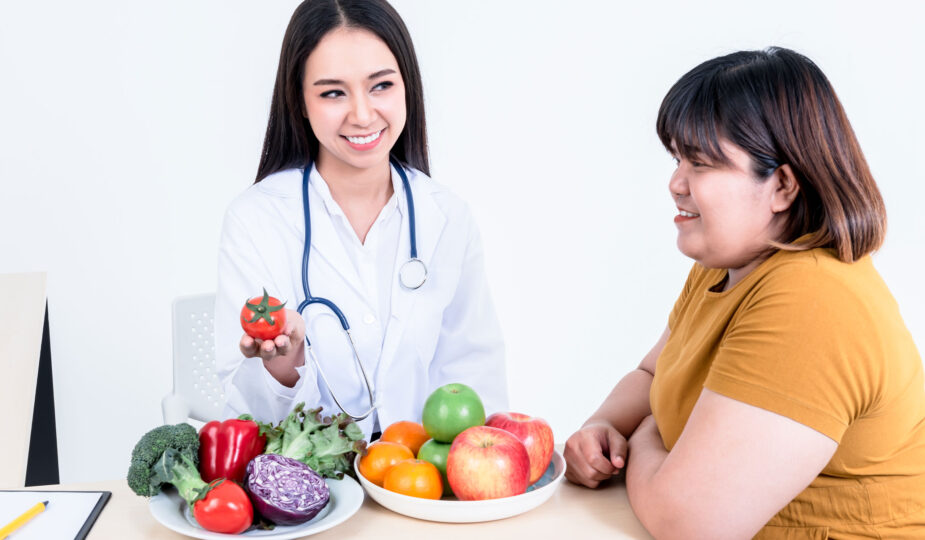 nutrióloga con paciente